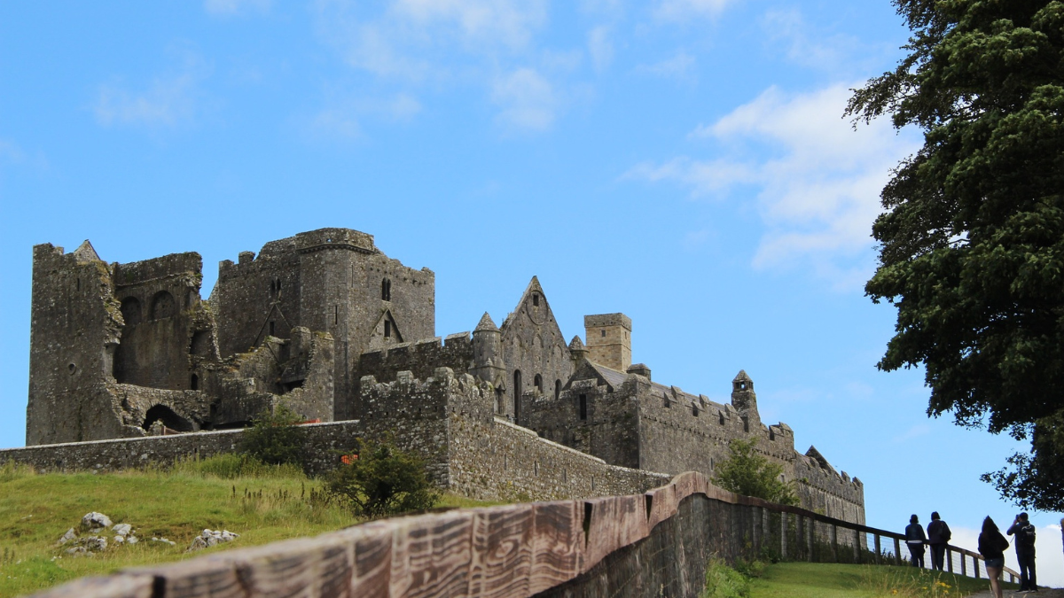 Why Is The Rock Of Cashel Famous?